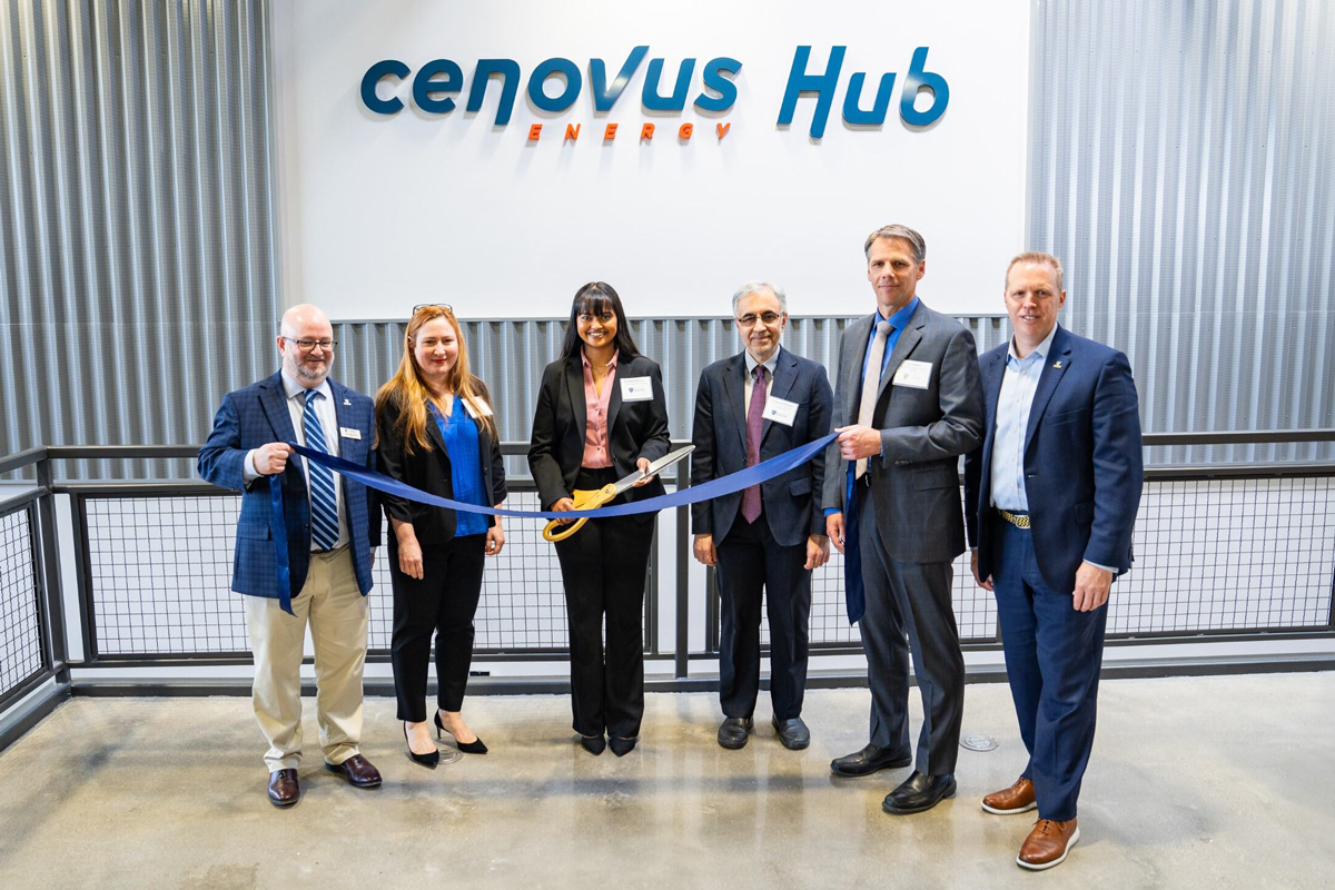 Ribbon cutting UToledo 