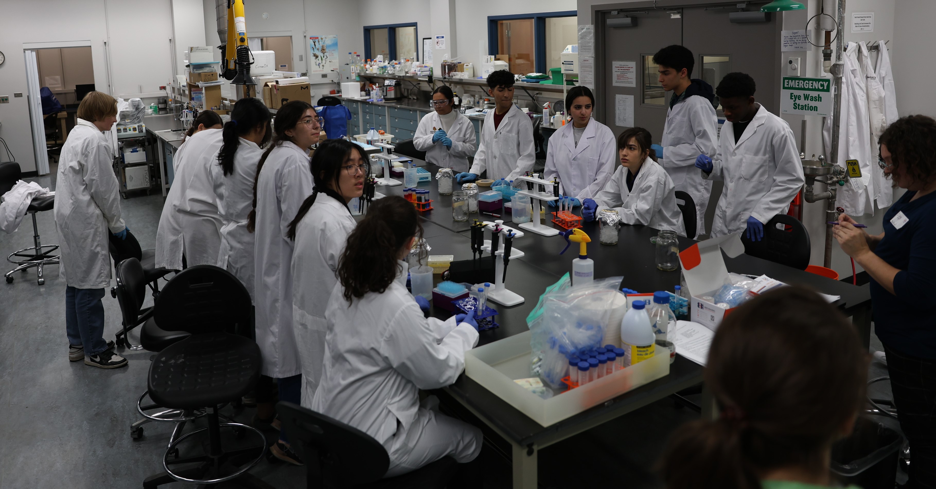 Youth Innovation Teams at MindFuels 2024 Tech Futures Challenge